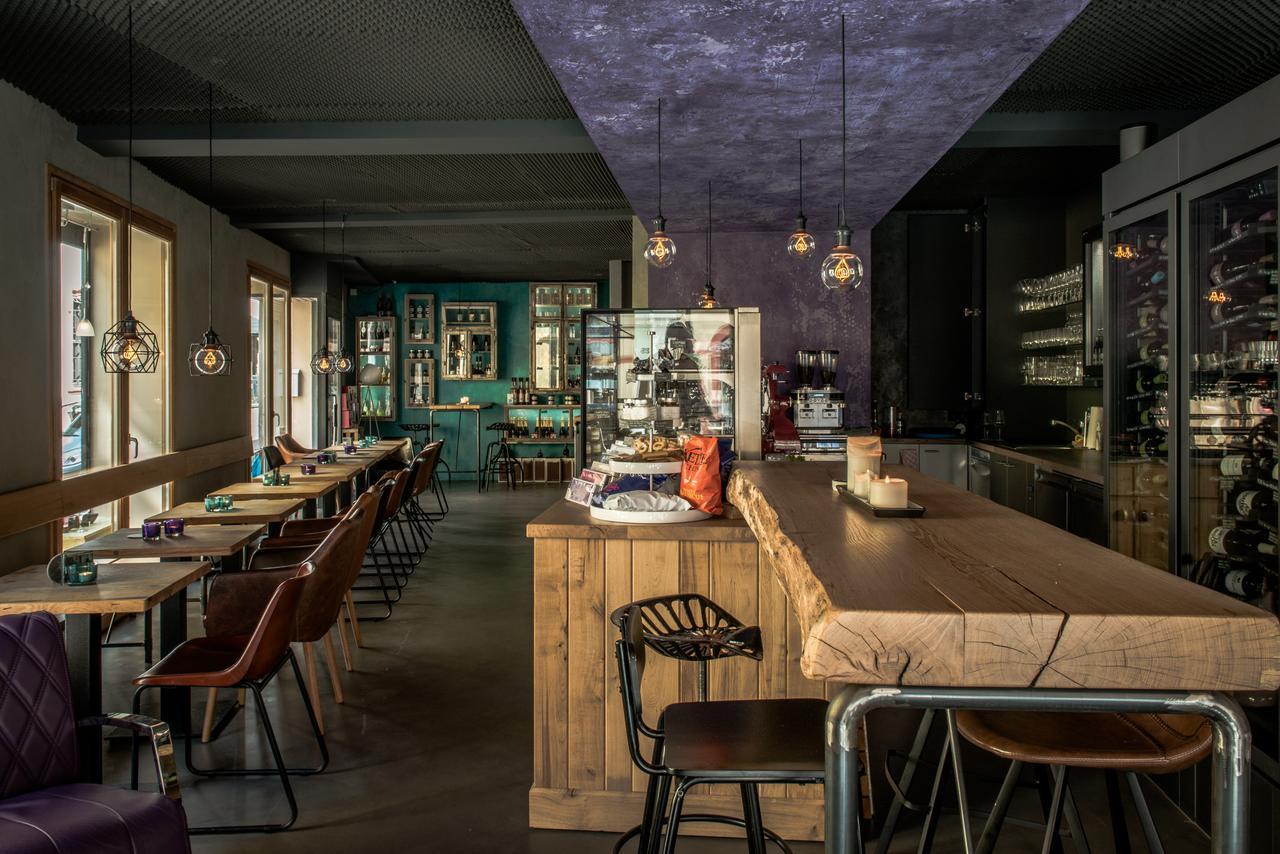 Hotel - Weinbar Fahr Away 3*