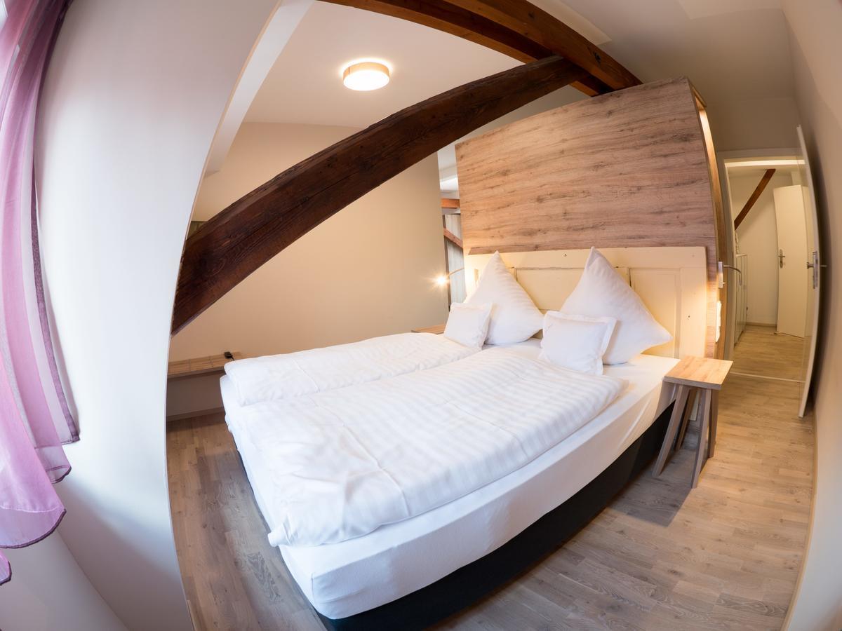 Hotel - Weinbar Fahr Away 3*