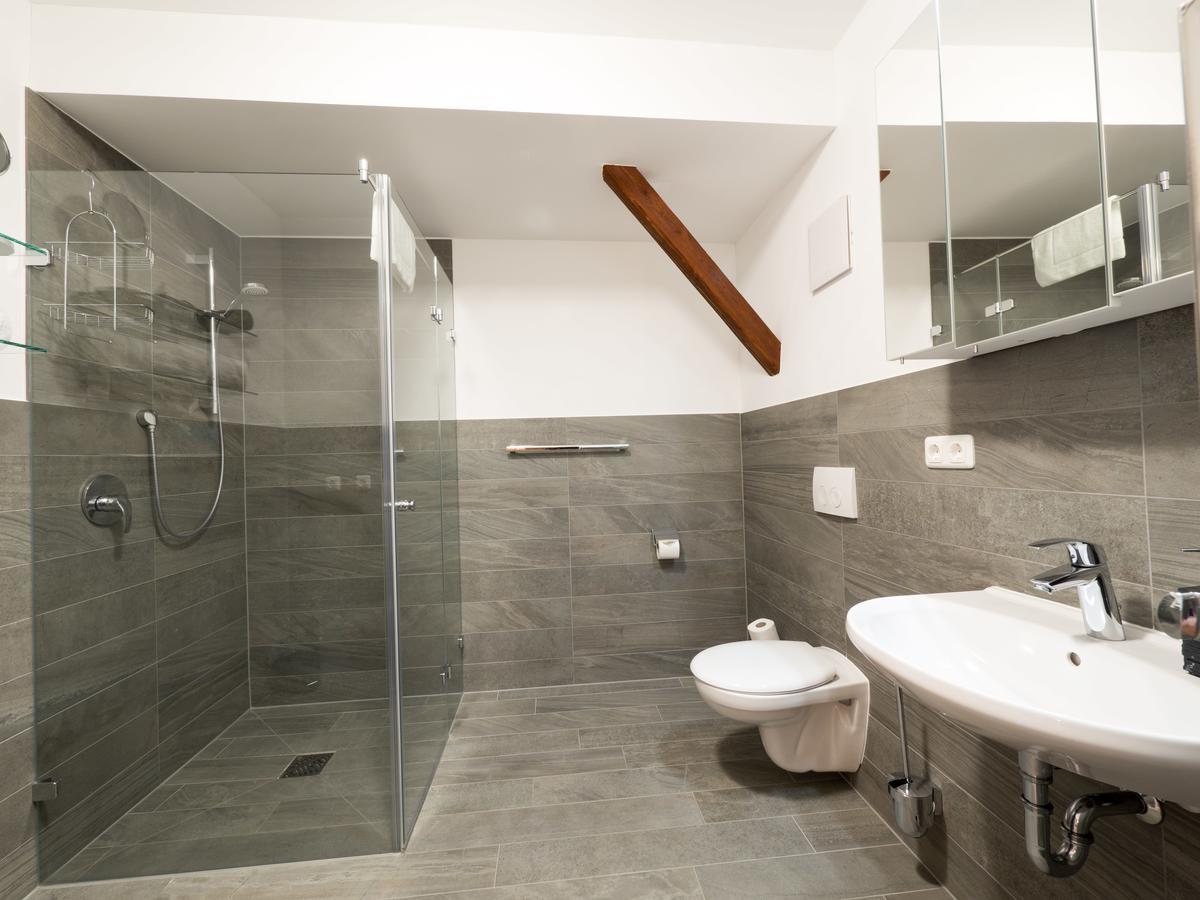 - Weinbar Fahr Away 3* Volkach