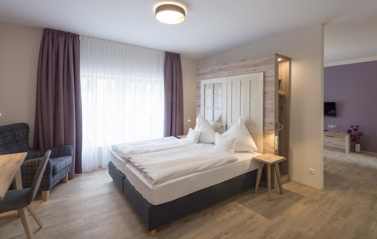 Hotel - Weinbar Fahr Away 3*
