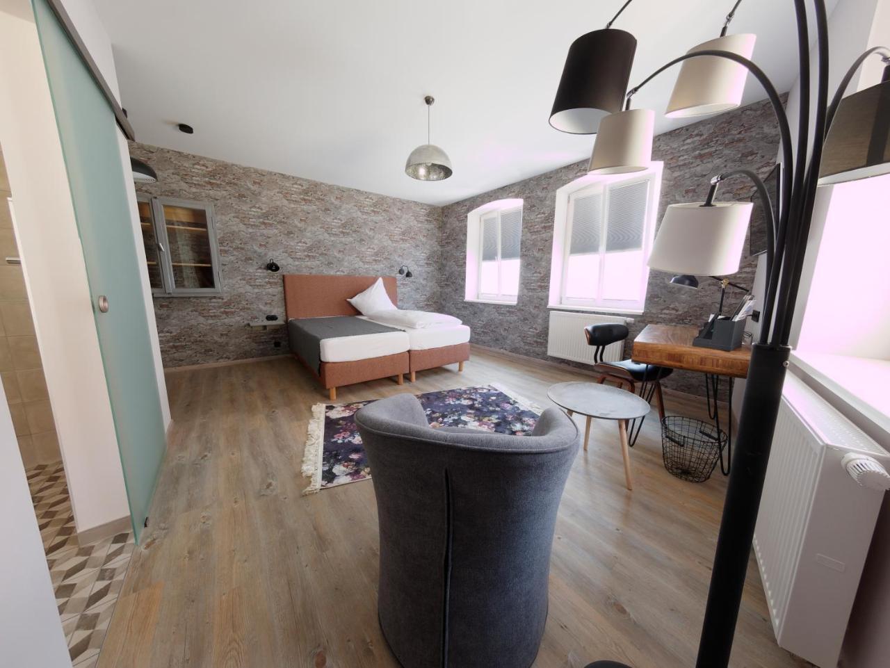 - Weinbar Fahr Away 3* Volkach